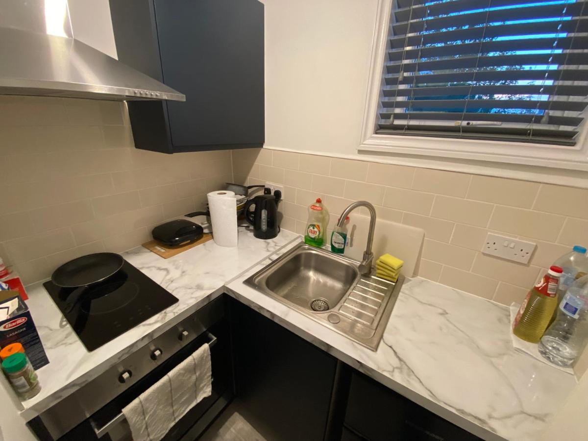 Small Single Room Walking Distance To Hove Station Екстер'єр фото