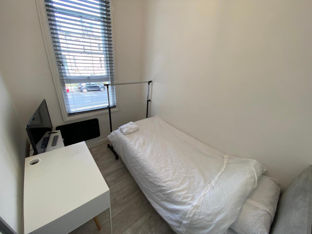 Small Single Room Walking Distance To Hove Station Екстер'єр фото